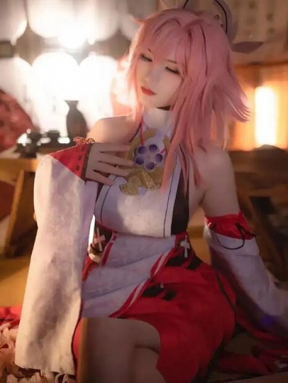 Evahair fashion Genshin Yae Miko cosplay costume