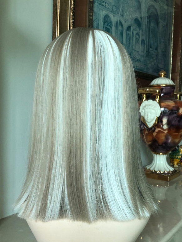 Evahair 2021 New Style Brown and White Medium Straight Synthetic Wig with Bangs and Hime Cut